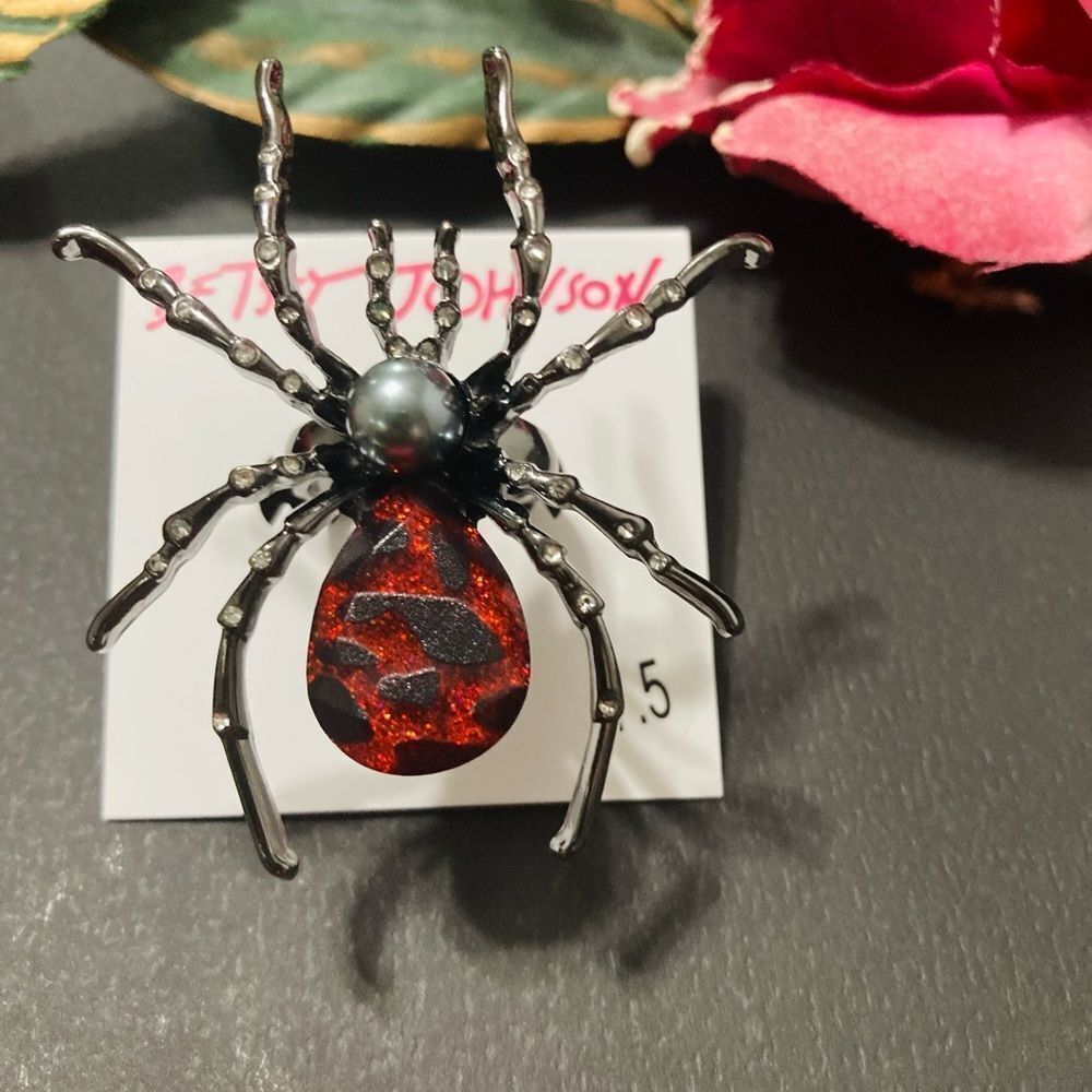 NWT BETSEY JOHNSON SPIDER HALLOWEEN RING